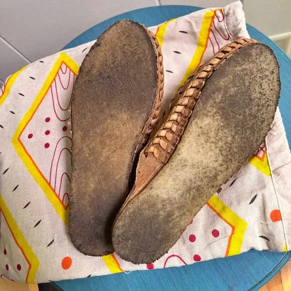 Mohinders Women’s Woven Slide Sandals - 7 honey with stripes - Picture 4 of 9